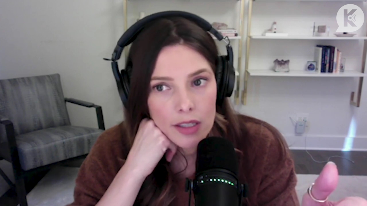 Ashley-Greene-dot-nl_TheTwilightEffect-AshleyAndMelanieAForeverFriendship2398.jpg