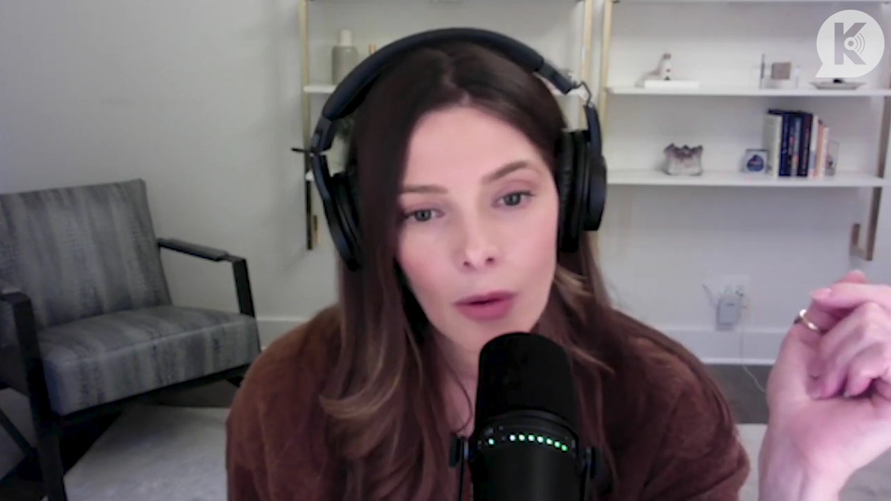 Ashley-Greene-dot-nl_TheTwilightEffect-AshleyAndMelanieAForeverFriendship2524.jpg Ashley-Greene-dot-nl_TheTwilightEffect-AshleyAndMelanieAForeverFriendship2524.jpg