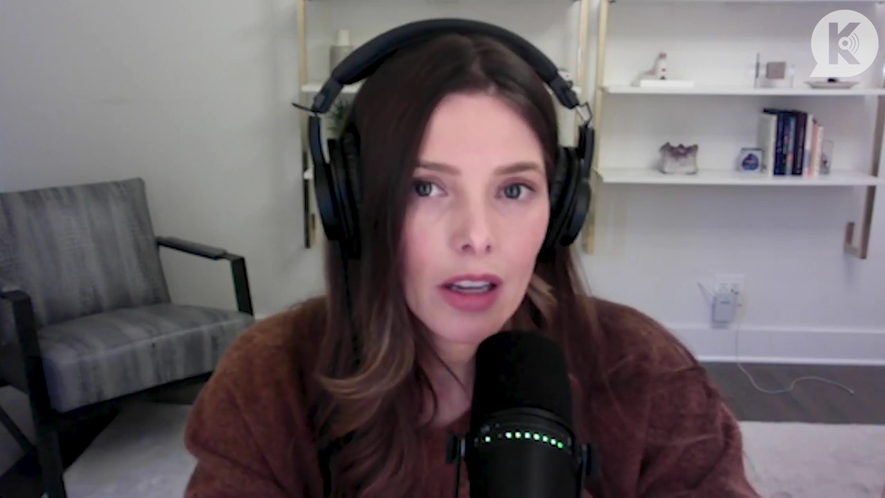 Ashley-Greene-dot-nl_TheTwilightEffect-AshleyAndMelanieAForeverFriendship2777.jpg