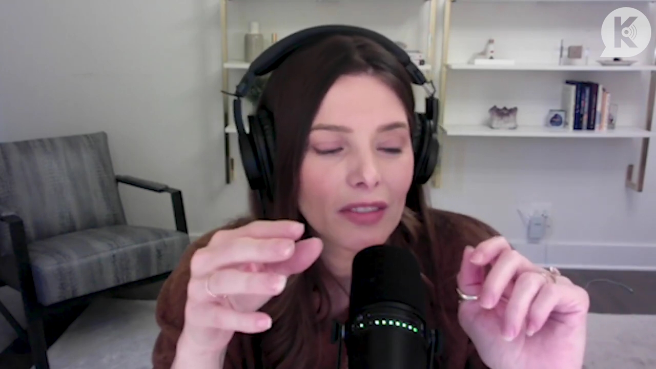 Ashley-Greene-dot-nl_TheTwilightEffect-AshleyAndMelanieAForeverFriendship2802.jpg Ashley-Greene-dot-nl_TheTwilightEffect-AshleyAndMelanieAForeverFriendship2802.jpg