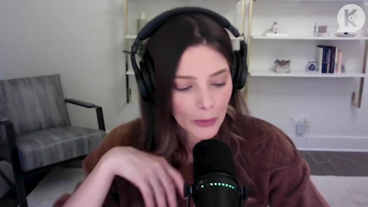 Ashley-Greene-dot-nl_TheTwilightEffect-AshleyAndMelanieAForeverFriendship2881.jpg Ashley-Greene-dot-nl_TheTwilightEffect-AshleyAndMelanieAForeverFriendship2881.jpg