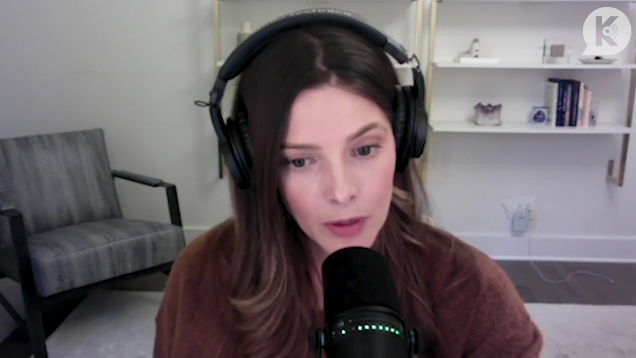 Ashley-Greene-dot-nl_TheTwilightEffect-AshleyAndMelanieAForeverFriendship3061.jpg