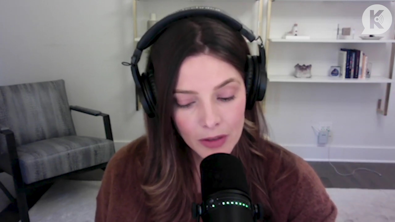 Ashley-Greene-dot-nl_TheTwilightEffect-AshleyAndMelanieAForeverFriendship3062.jpg