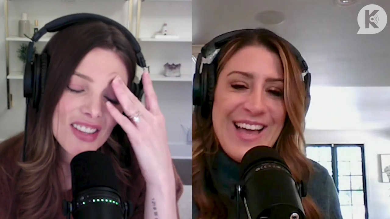Ashley-Greene-dot-nl_TheTwilightEffect-AshleyAndMelanieAForeverFriendship3137.jpg