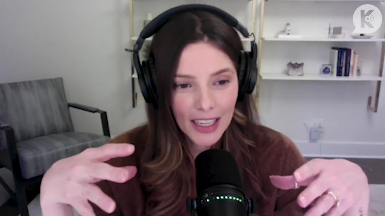 Ashley-Greene-dot-nl_TheTwilightEffect-AshleyAndMelanieAForeverFriendship3157.jpg