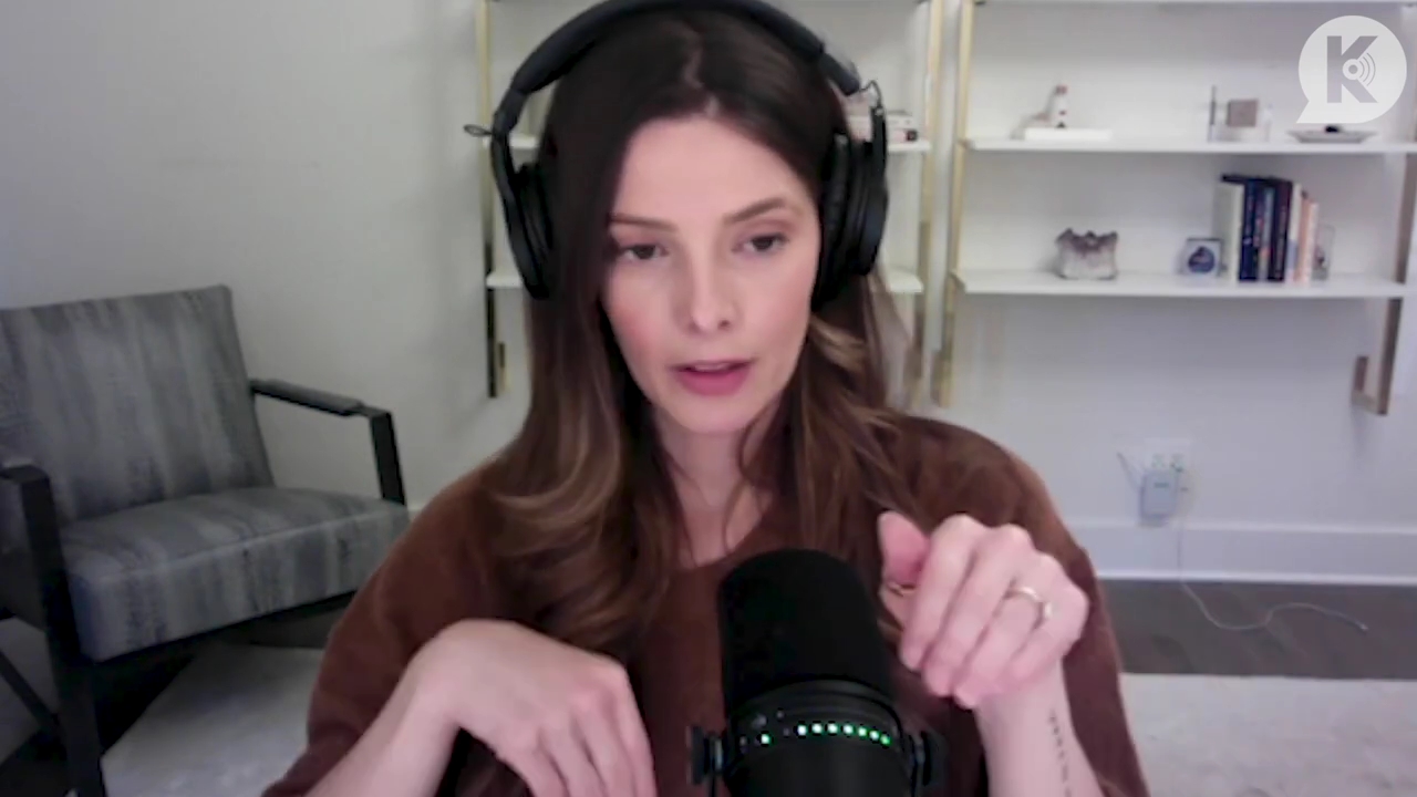 Ashley-Greene-dot-nl_TheTwilightEffect-AshleyAndMelanieAForeverFriendship3177.jpg
