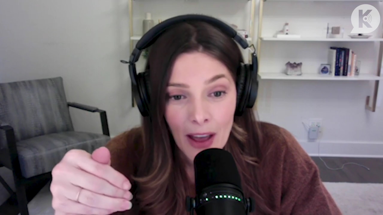 Ashley-Greene-dot-nl_TheTwilightEffect-AshleyAndMelanieAForeverFriendship3195.jpg