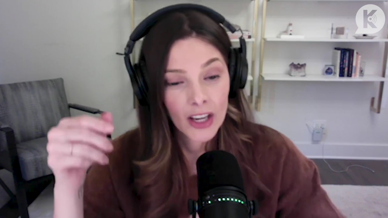 Ashley-Greene-dot-nl_TheTwilightEffect-AshleyAndMelanieAForeverFriendship3196.jpg