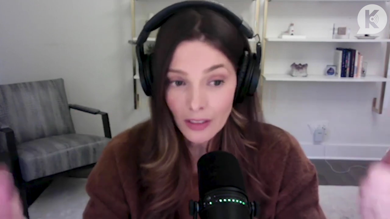 Ashley-Greene-dot-nl_TheTwilightEffect-AshleyAndMelanieAForeverFriendship3197.jpg