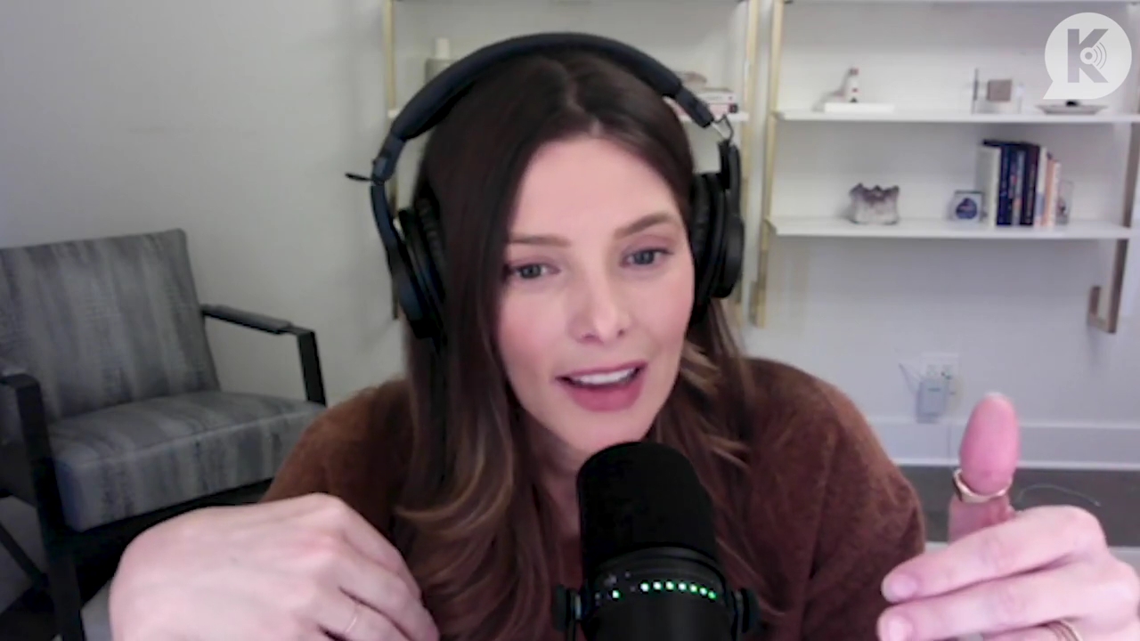 Ashley-Greene-dot-nl_TheTwilightEffect-AshleyAndMelanieAForeverFriendship3208.jpg