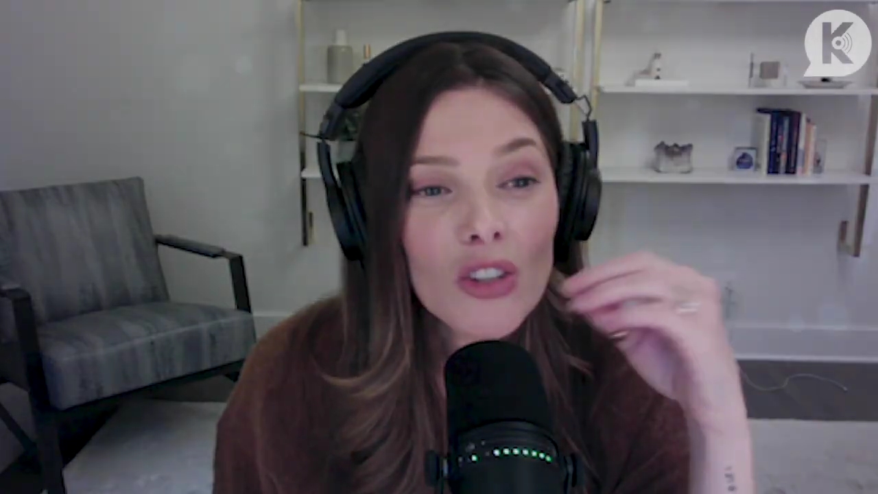 Ashley-Greene-dot-nl_TheTwilightEffect-AshleyAndMelanieAForeverFriendship3252.jpg