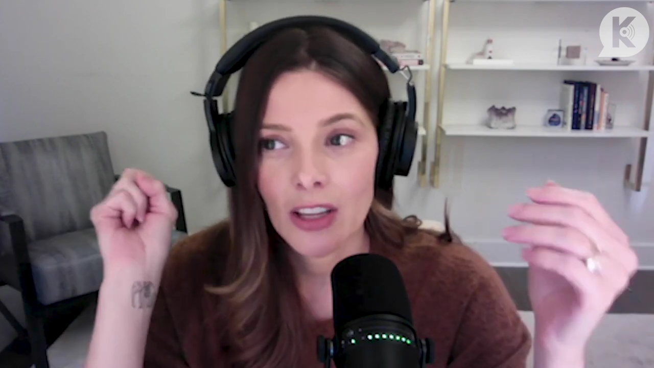 Ashley-Greene-dot-nl_TheTwilightEffect-AshleyAndMelanieAForeverFriendship3369.jpg