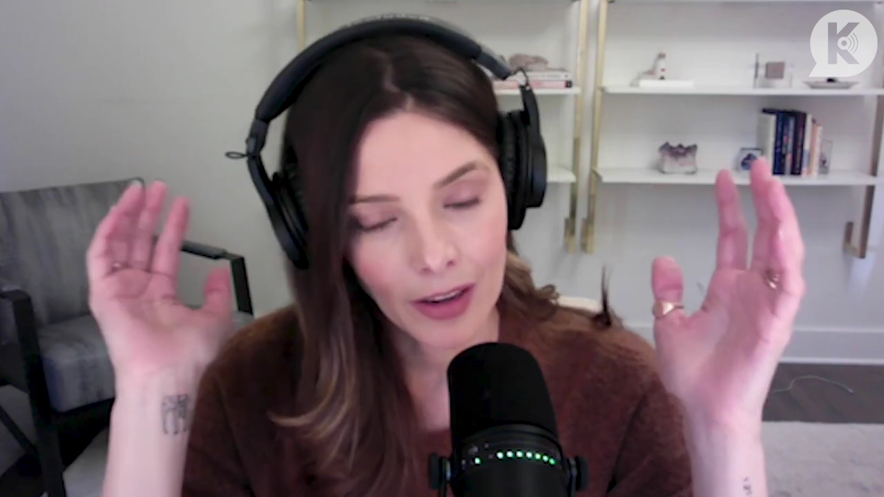Ashley-Greene-dot-nl_TheTwilightEffect-AshleyAndMelanieAForeverFriendship3373.jpg