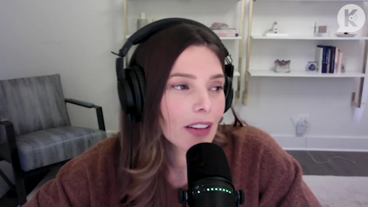 Ashley-Greene-dot-nl_TheTwilightEffect-AshleyAndMelanieAForeverFriendship3388.jpg