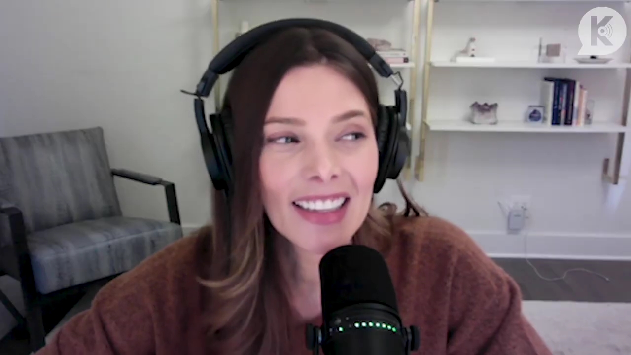 Ashley-Greene-dot-nl_TheTwilightEffect-AshleyAndMelanieAForeverFriendship3404.jpg
