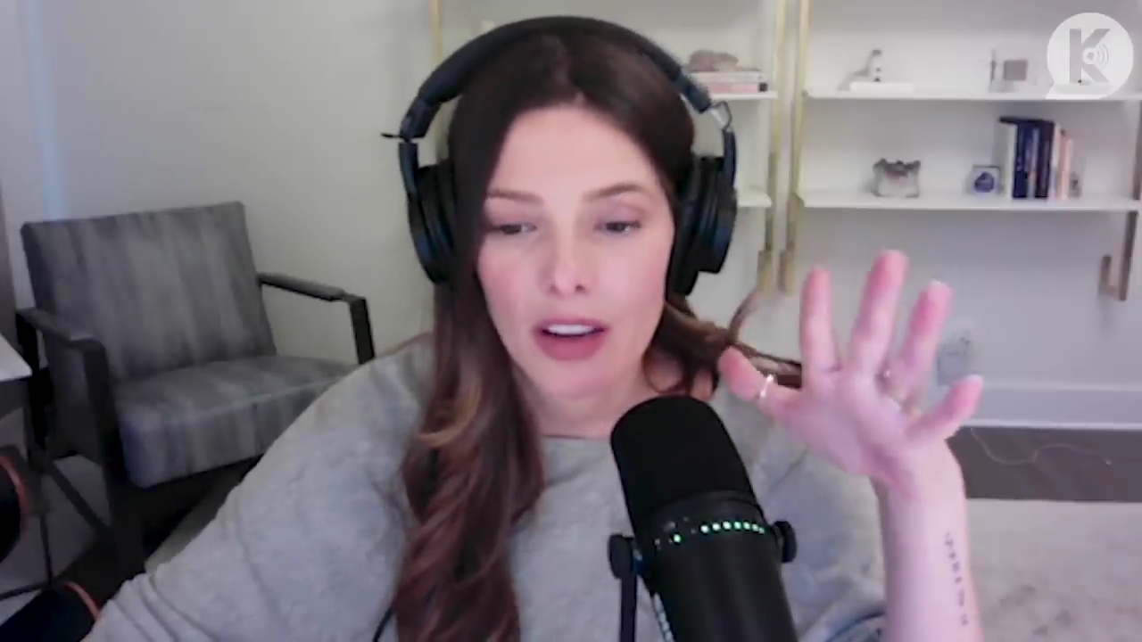 Ashley-Greene-dot-nl_TheTwilightEffect-TwihardForeverFandom0247.jpg Ashley-Greene-dot-nl_TheTwilightEffect-TwihardForeverFandom0247.jpg