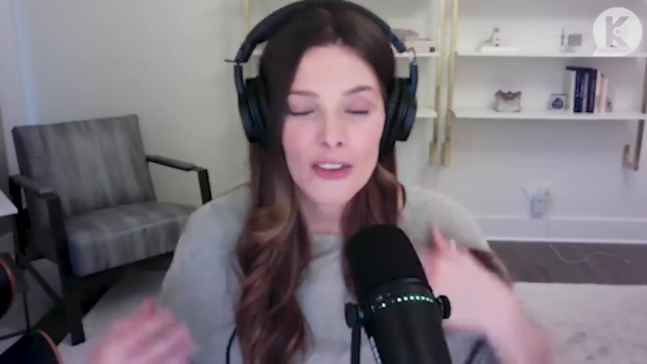 Ashley-Greene-dot-nl_TheTwilightEffect-TwihardForeverFandom0316.jpg Ashley-Greene-dot-nl_TheTwilightEffect-TwihardForeverFandom0316.jpg