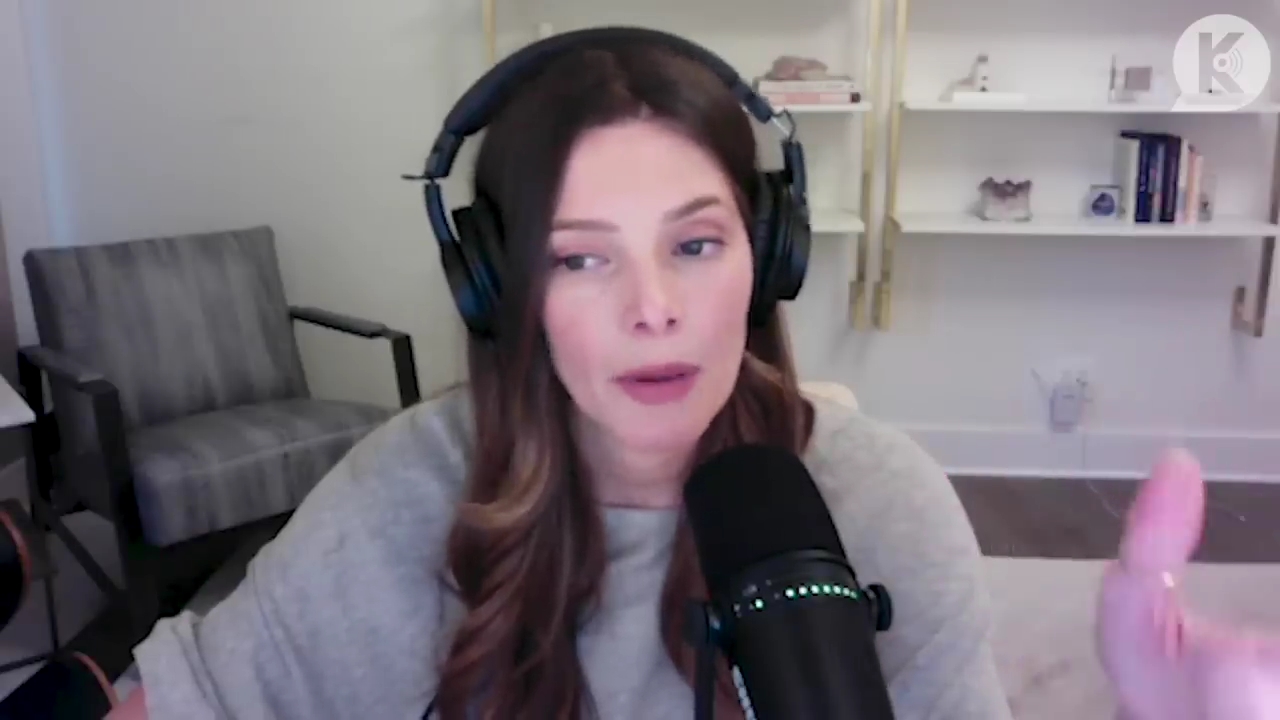 Ashley-Greene-dot-nl_TheTwilightEffect-TwihardForeverFandom0327.jpg Ashley-Greene-dot-nl_TheTwilightEffect-TwihardForeverFandom0327.jpg