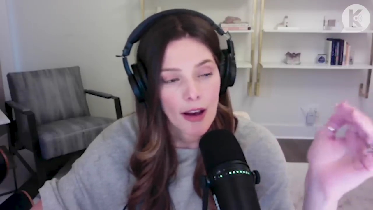 Ashley-Greene-dot-nl_TheTwilightEffect-TwihardForeverFandom0329.jpg Ashley-Greene-dot-nl_TheTwilightEffect-TwihardForeverFandom0329.jpg