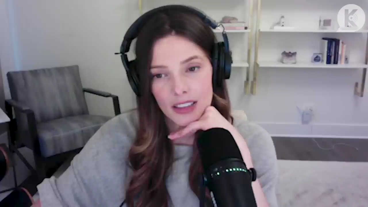 Ashley-Greene-dot-nl_TheTwilightEffect-TwihardForeverFandom0345.jpg Ashley-Greene-dot-nl_TheTwilightEffect-TwihardForeverFandom0345.jpg