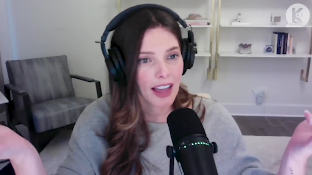 Ashley-Greene-dot-nl_TheTwilightEffect-TwihardForeverFandom0665.jpg Ashley-Greene-dot-nl_TheTwilightEffect-TwihardForeverFandom0665.jpg