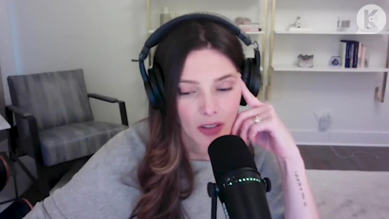 Ashley-Greene-dot-nl_TheTwilightEffect-TwihardForeverFandom0718.jpg