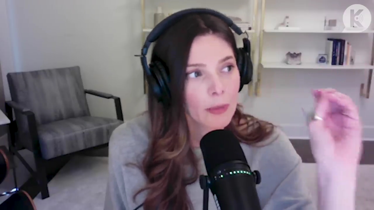 Ashley-Greene-dot-nl_TheTwilightEffect-TwihardForeverFandom0858.jpg Ashley-Greene-dot-nl_TheTwilightEffect-TwihardForeverFandom0858.jpg