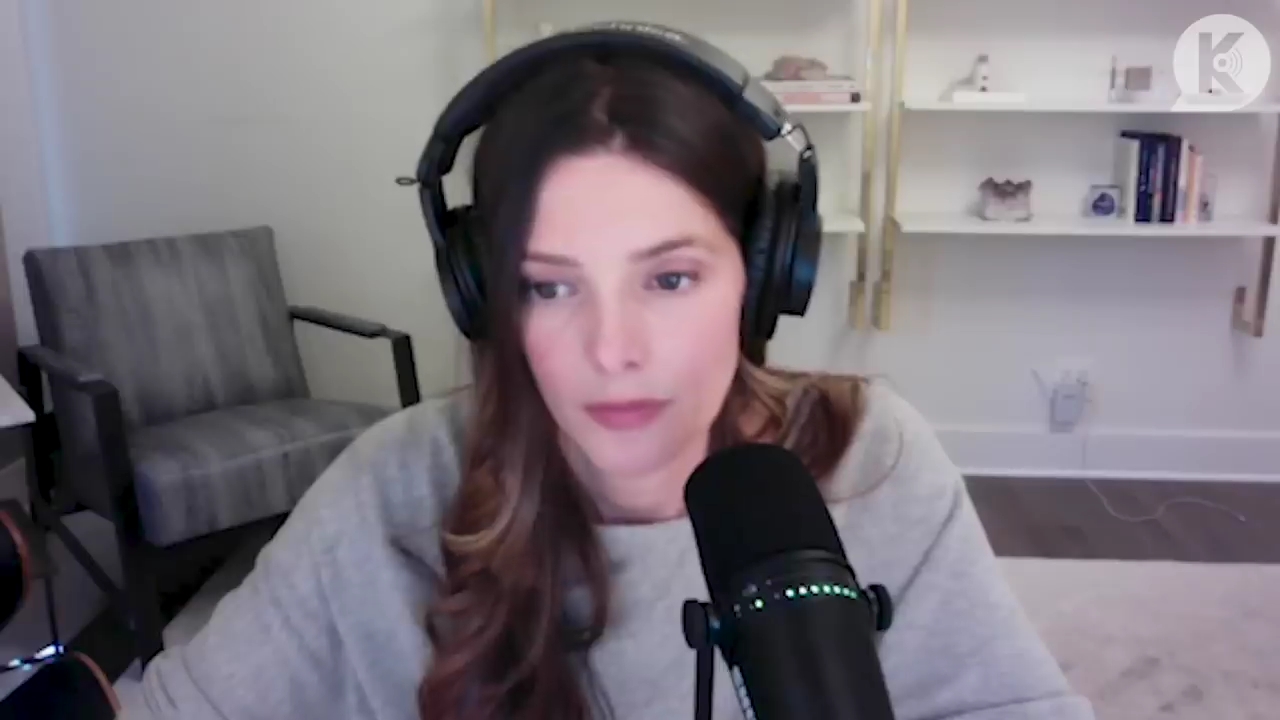 Ashley-Greene-dot-nl_TheTwilightEffect-TwihardForeverFandom0866.jpg Ashley-Greene-dot-nl_TheTwilightEffect-TwihardForeverFandom0866.jpg