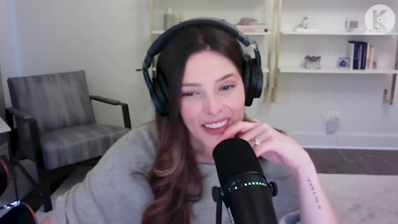 Ashley-Greene-dot-nl_TheTwilightEffect-TwihardForeverFandom0913.jpg Ashley-Greene-dot-nl_TheTwilightEffect-TwihardForeverFandom0913.jpg