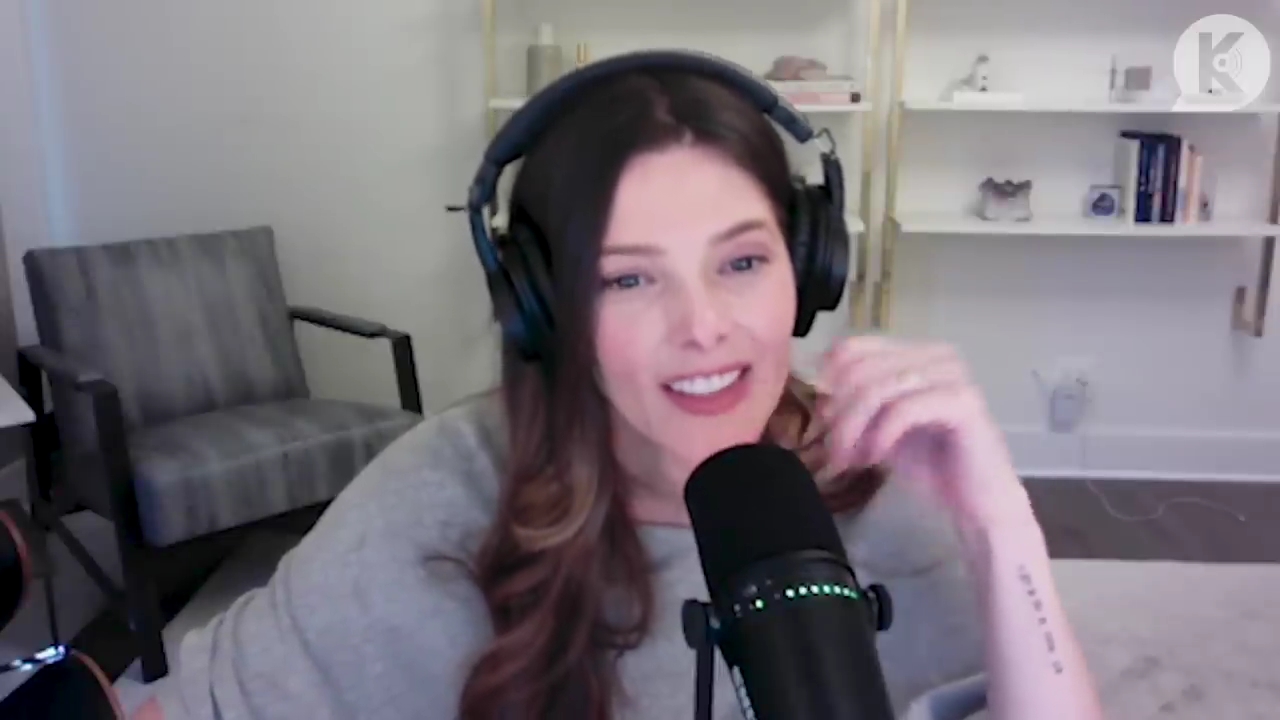 Ashley-Greene-dot-nl_TheTwilightEffect-TwihardForeverFandom0914.jpg Ashley-Greene-dot-nl_TheTwilightEffect-TwihardForeverFandom0914.jpg