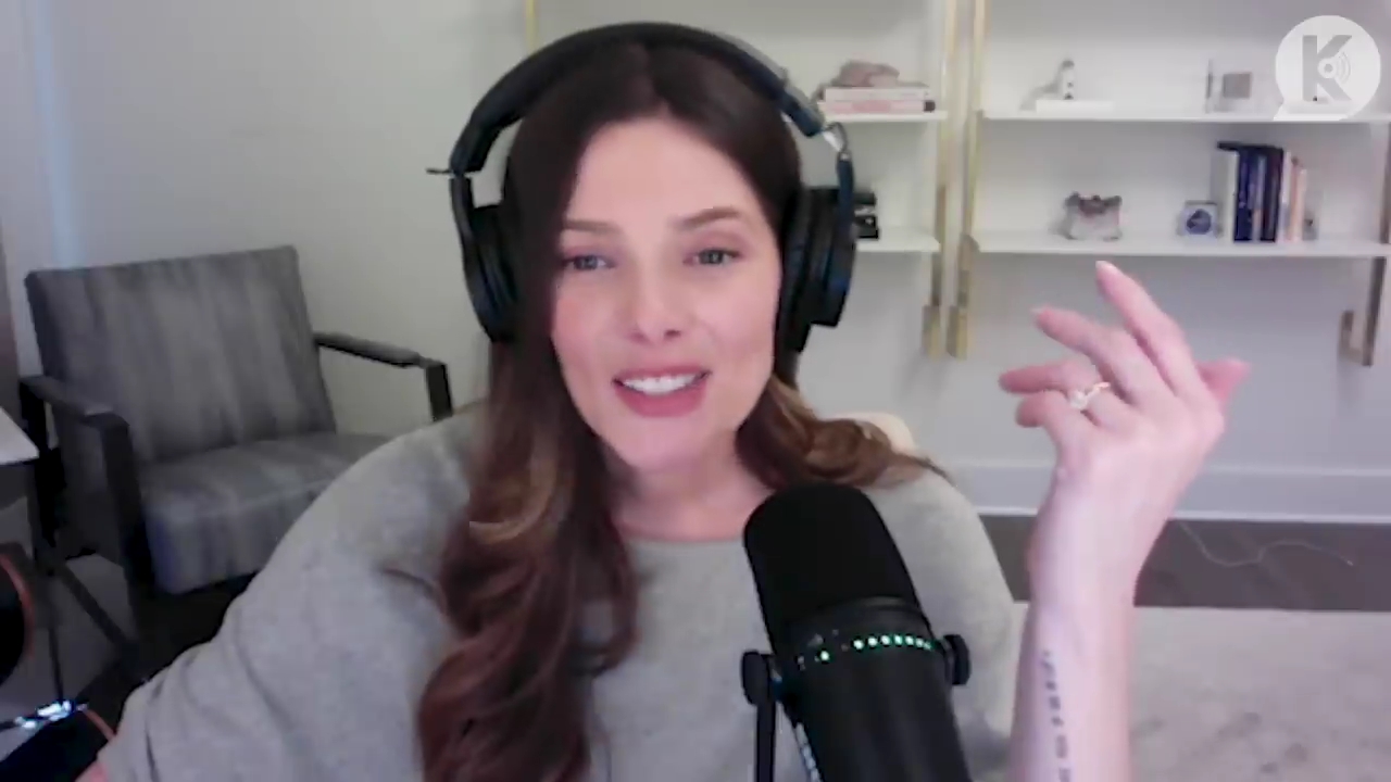 Ashley-Greene-dot-nl_TheTwilightEffect-TwihardForeverFandom0936.jpg Ashley-Greene-dot-nl_TheTwilightEffect-TwihardForeverFandom0936.jpg