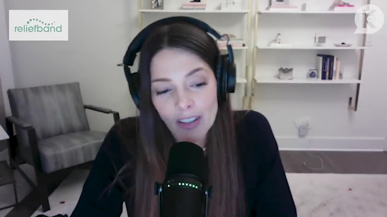 Ashley-Greene-dot-nl_TheTwilightEffect-TwihardForeverFandom0973.jpg Ashley-Greene-dot-nl_TheTwilightEffect-TwihardForeverFandom0973.jpg