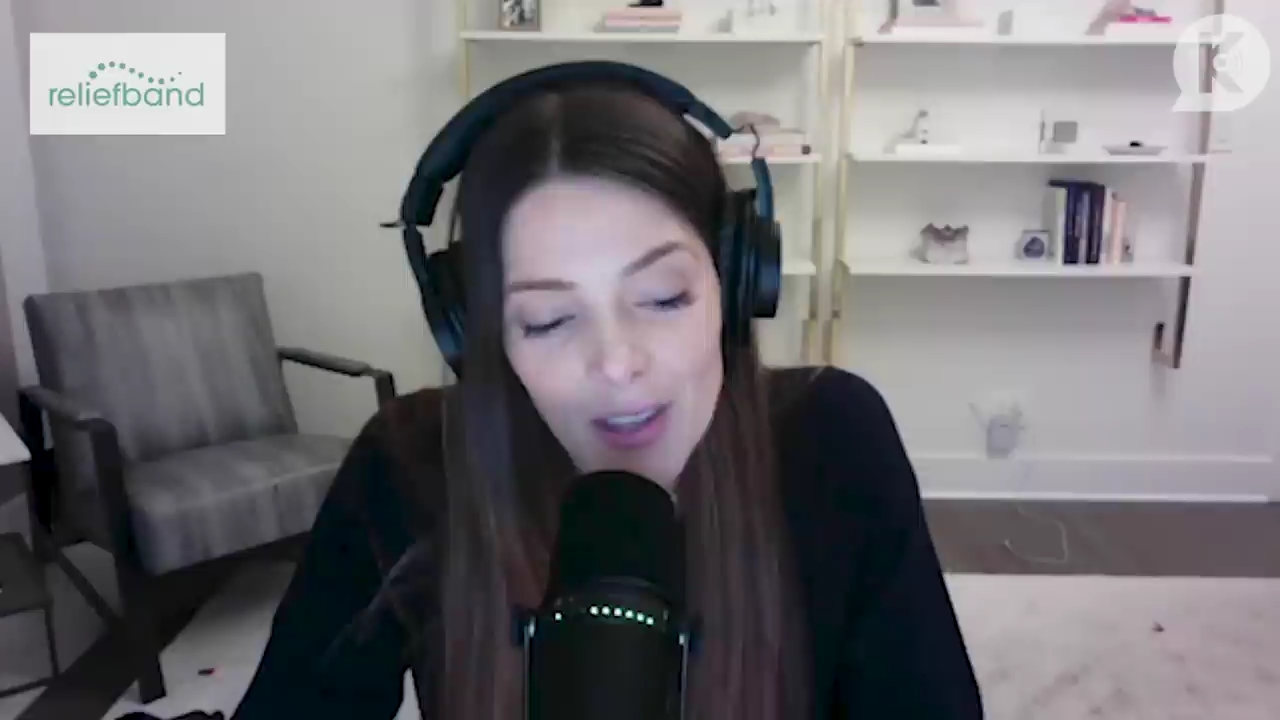 Ashley-Greene-dot-nl_TheTwilightEffect-TwihardForeverFandom0974.jpg Ashley-Greene-dot-nl_TheTwilightEffect-TwihardForeverFandom0974.jpg