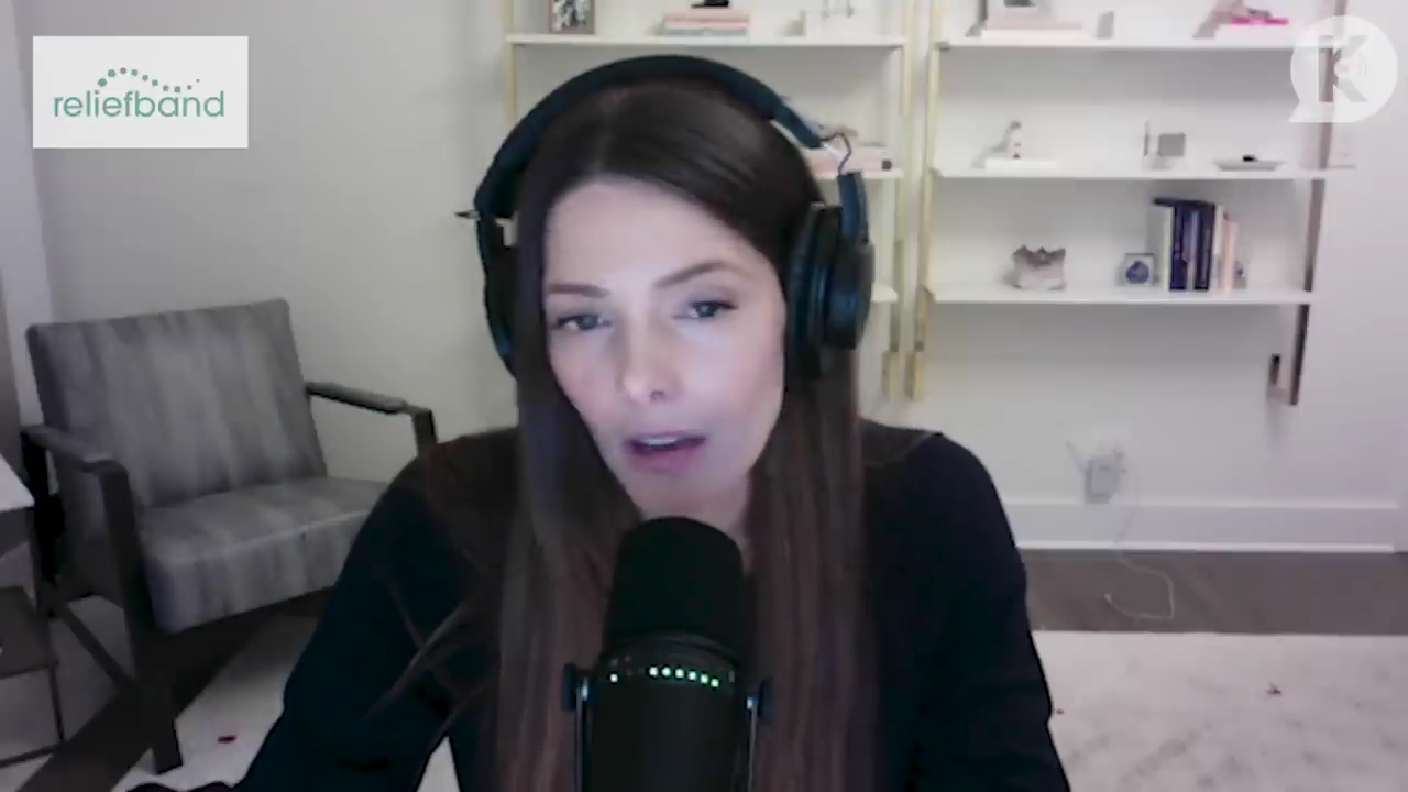 Ashley-Greene-dot-nl_TheTwilightEffect-TwihardForeverFandom0990.jpg Ashley-Greene-dot-nl_TheTwilightEffect-TwihardForeverFandom0990.jpg