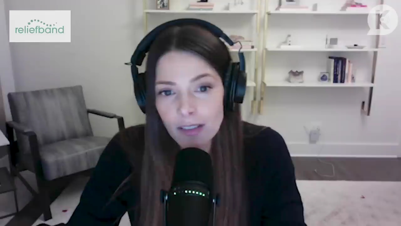 Ashley-Greene-dot-nl_TheTwilightEffect-TwihardForeverFandom1025.jpg Ashley-Greene-dot-nl_TheTwilightEffect-TwihardForeverFandom1025.jpg