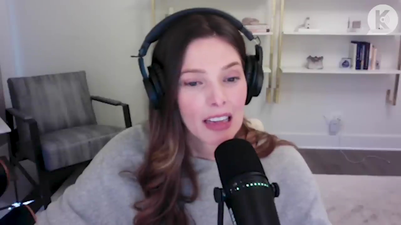 Ashley-Greene-dot-nl_TheTwilightEffect-TwihardForeverFandom1279.jpg Ashley-Greene-dot-nl_TheTwilightEffect-TwihardForeverFandom1279.jpg