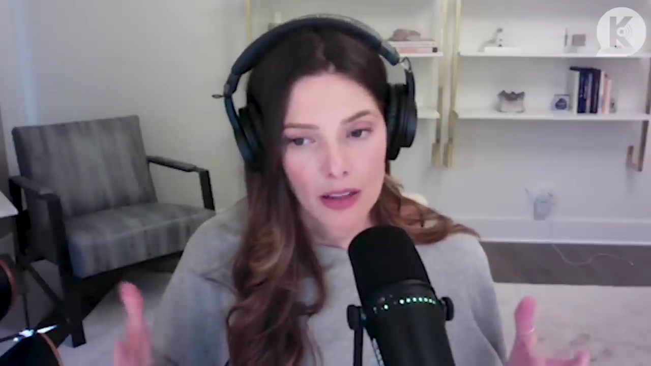 Ashley-Greene-dot-nl_TheTwilightEffect-TwihardForeverFandom1289.jpg Ashley-Greene-dot-nl_TheTwilightEffect-TwihardForeverFandom1289.jpg