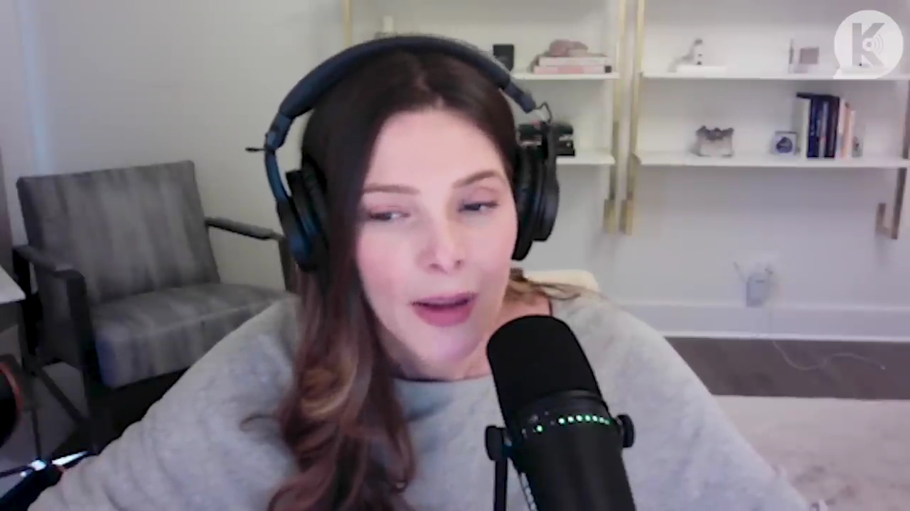 Ashley-Greene-dot-nl_TheTwilightEffect-TwihardForeverFandom1327.jpg Ashley-Greene-dot-nl_TheTwilightEffect-TwihardForeverFandom1327.jpg