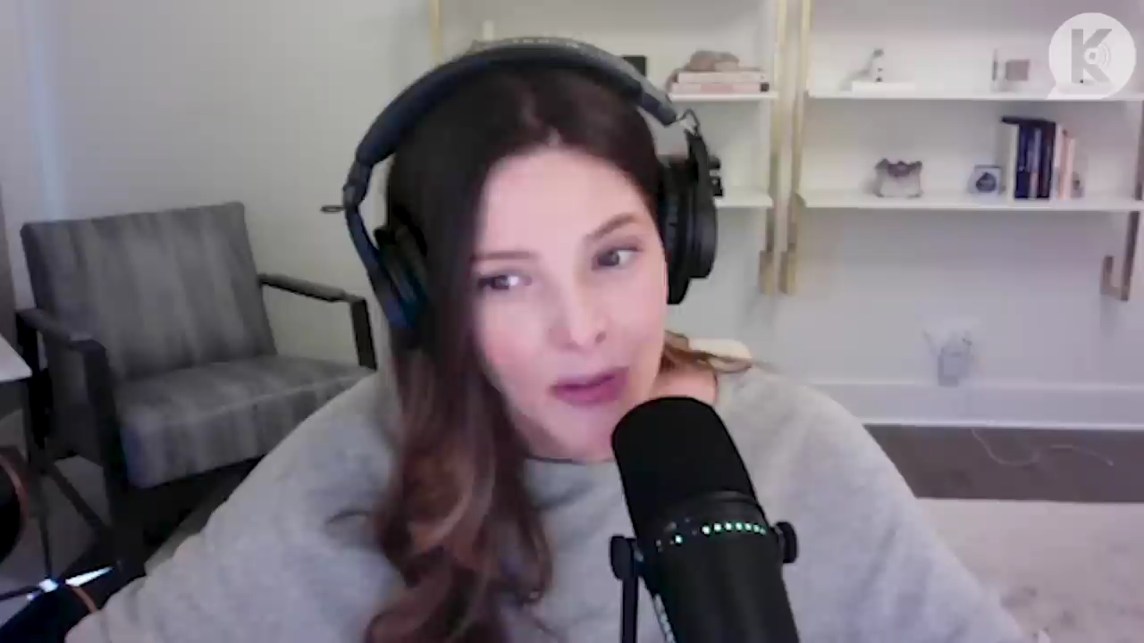 Ashley-Greene-dot-nl_TheTwilightEffect-TwihardForeverFandom1345.jpg Ashley-Greene-dot-nl_TheTwilightEffect-TwihardForeverFandom1345.jpg