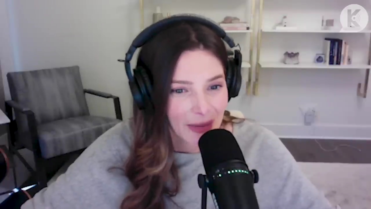 Ashley-Greene-dot-nl_TheTwilightEffect-TwihardForeverFandom1347.jpg Ashley-Greene-dot-nl_TheTwilightEffect-TwihardForeverFandom1347.jpg