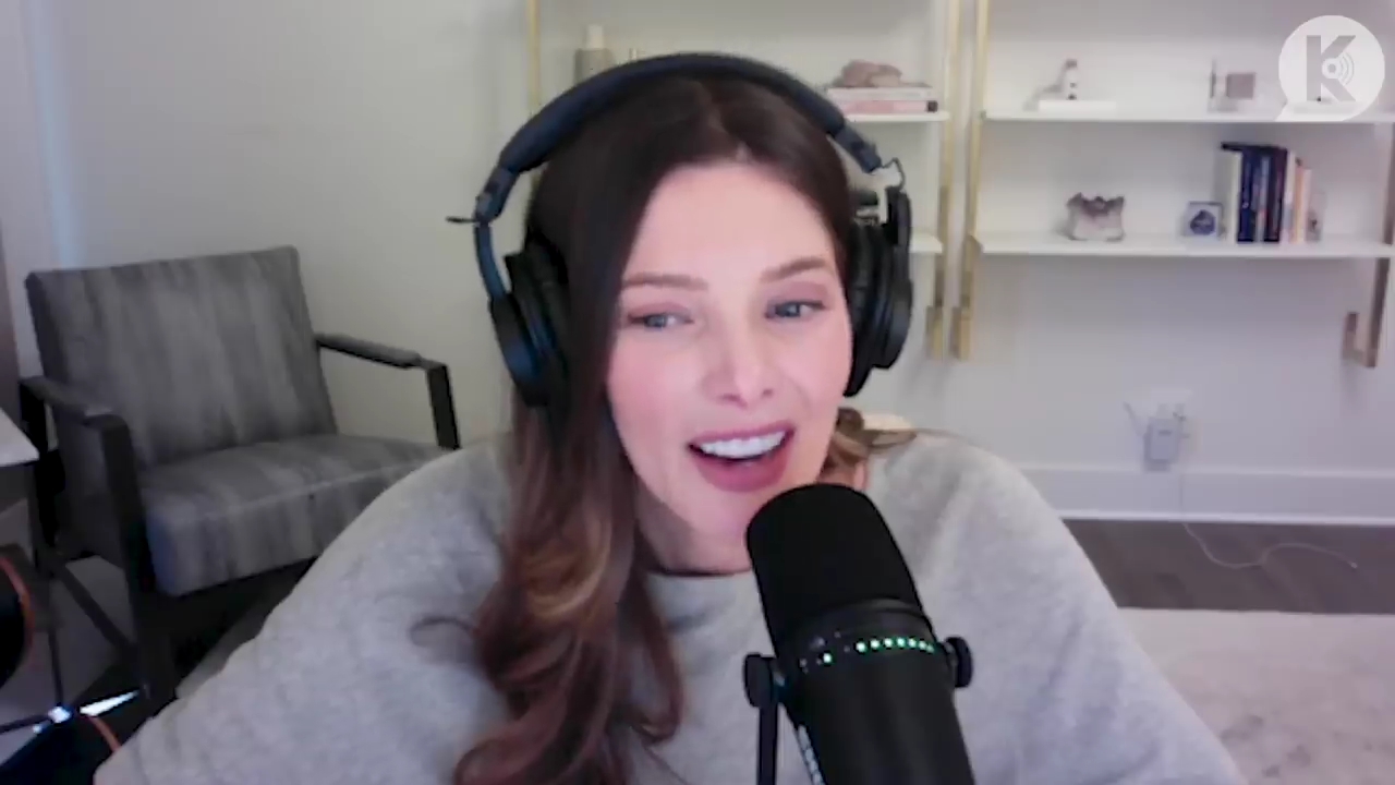 Ashley-Greene-dot-nl_TheTwilightEffect-TwihardForeverFandom1353.jpg Ashley-Greene-dot-nl_TheTwilightEffect-TwihardForeverFandom1353.jpg