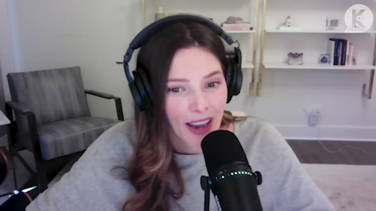 Ashley-Greene-dot-nl_TheTwilightEffect-TwihardForeverFandom1358.jpg Ashley-Greene-dot-nl_TheTwilightEffect-TwihardForeverFandom1358.jpg