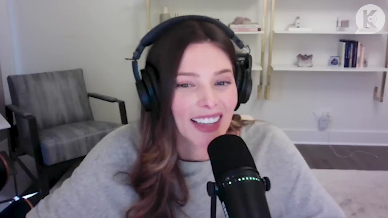 Ashley-Greene-dot-nl_TheTwilightEffect-TwihardForeverFandom1359.jpg Ashley-Greene-dot-nl_TheTwilightEffect-TwihardForeverFandom1359.jpg