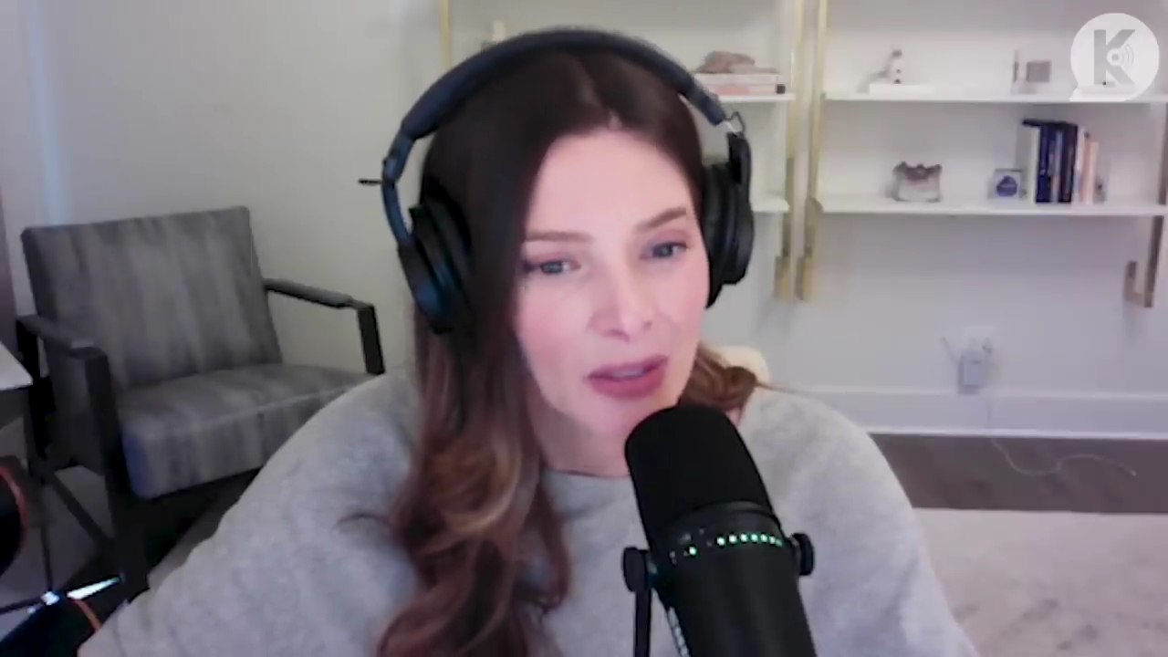 Ashley-Greene-dot-nl_TheTwilightEffect-TwihardForeverFandom1373.jpg Ashley-Greene-dot-nl_TheTwilightEffect-TwihardForeverFandom1373.jpg