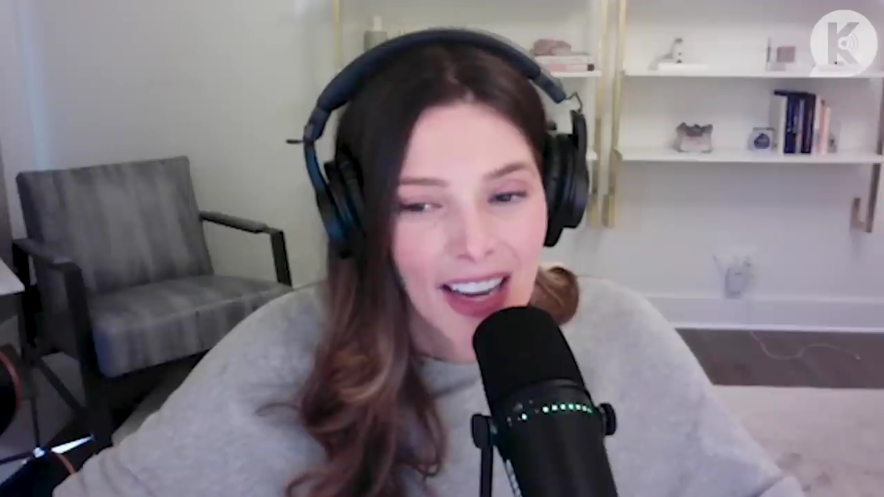 Ashley-Greene-dot-nl_TheTwilightEffect-TwihardForeverFandom1397.jpg Ashley-Greene-dot-nl_TheTwilightEffect-TwihardForeverFandom1397.jpg