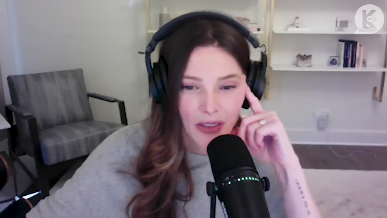 Ashley-Greene-dot-nl_TheTwilightEffect-TwihardForeverFandom1410.jpg Ashley-Greene-dot-nl_TheTwilightEffect-TwihardForeverFandom1410.jpg