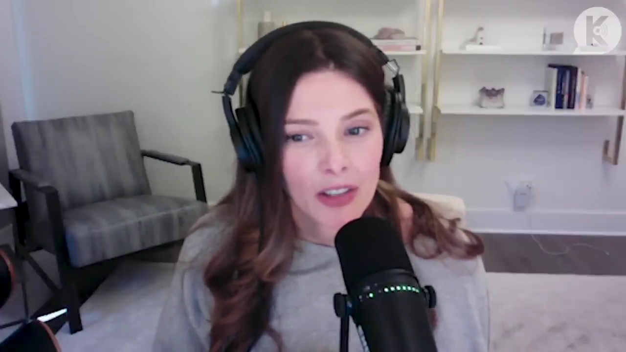 Ashley-Greene-dot-nl_TheTwilightEffect-TwihardForeverFandom1444.jpg Ashley-Greene-dot-nl_TheTwilightEffect-TwihardForeverFandom1444.jpg