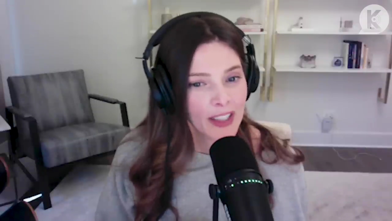 Ashley-Greene-dot-nl_TheTwilightEffect-TwihardForeverFandom1447.jpg Ashley-Greene-dot-nl_TheTwilightEffect-TwihardForeverFandom1447.jpg