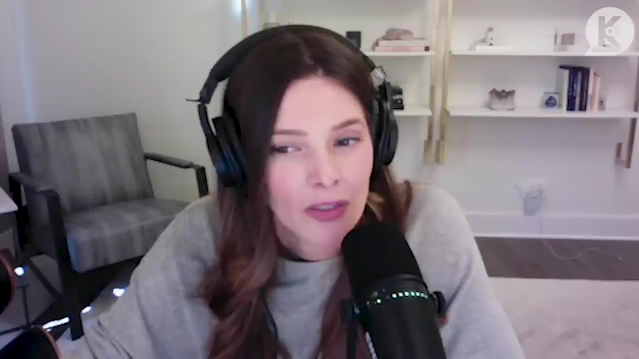 Ashley-Greene-dot-nl_TheTwilightEffect-TwihardForeverFandom1628.jpg Ashley-Greene-dot-nl_TheTwilightEffect-TwihardForeverFandom1628.jpg