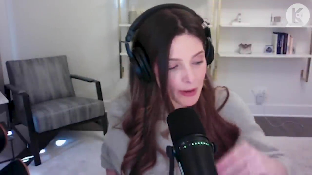 Ashley-Greene-dot-nl_TheTwilightEffect-TwihardForeverFandom1728.jpg Ashley-Greene-dot-nl_TheTwilightEffect-TwihardForeverFandom1728.jpg